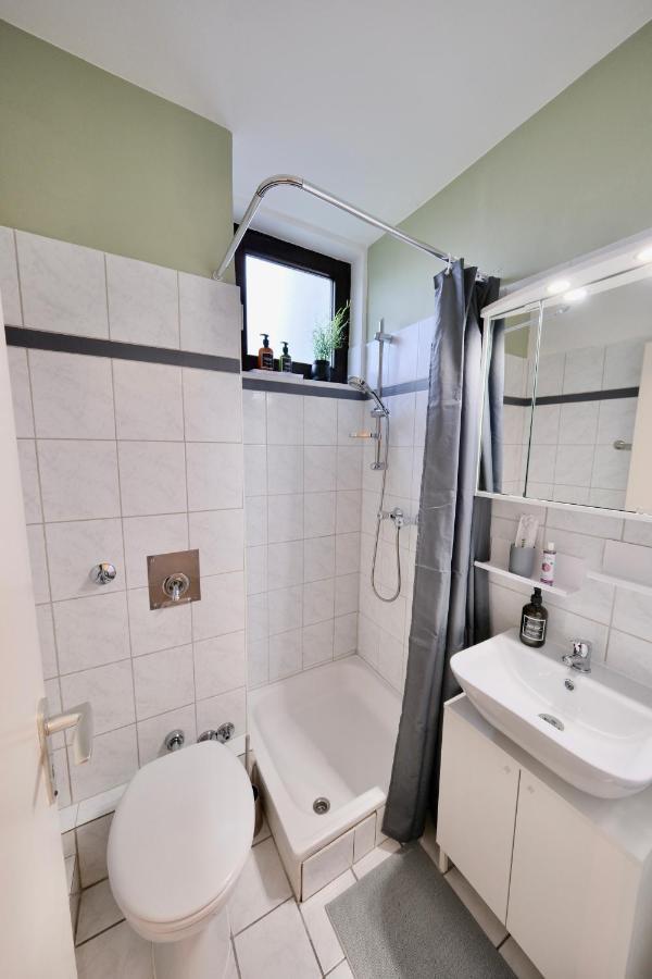 Charmantes Studio In Messe-Naehe Mit Parkplatz Hannover Bagian luar foto